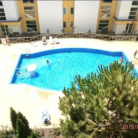 Apartment Crown Seaside *